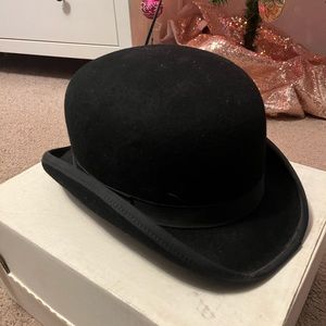 Reed hill black derby hat 🐎